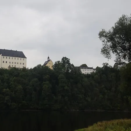 Apartamento Lakeside Comfort With Garden *