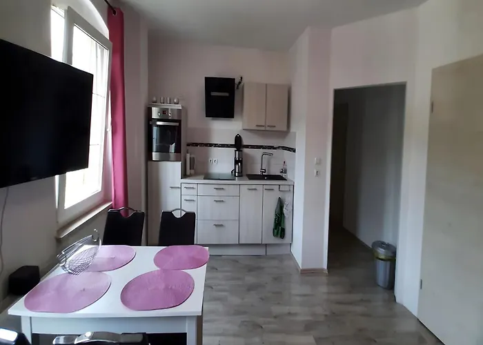 Lakeside Comfort With Garden Appartement