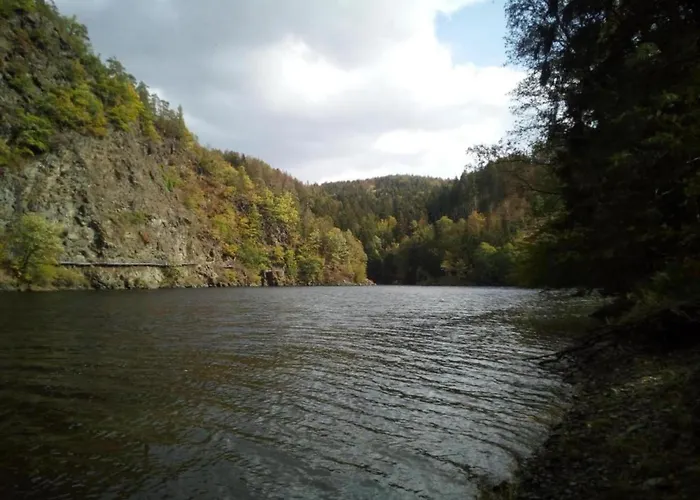 Appartement Lakeside Comfort With Garden